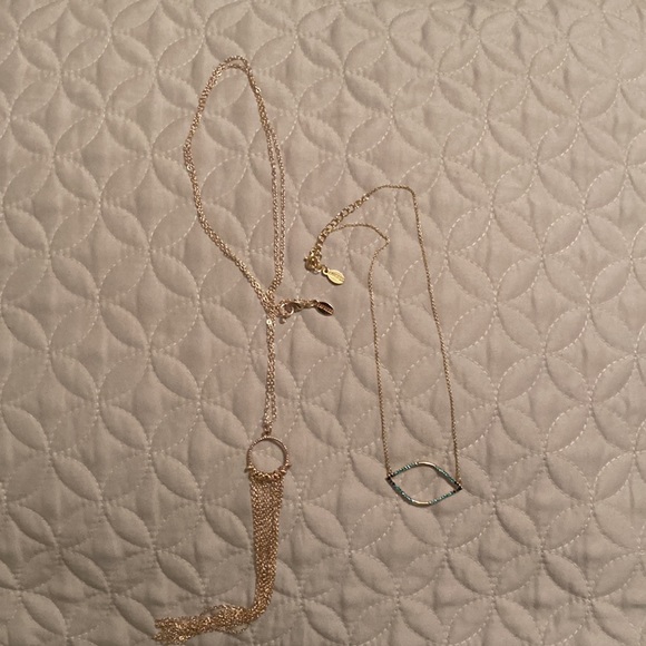 Express necklaces - Picture 5 of 5